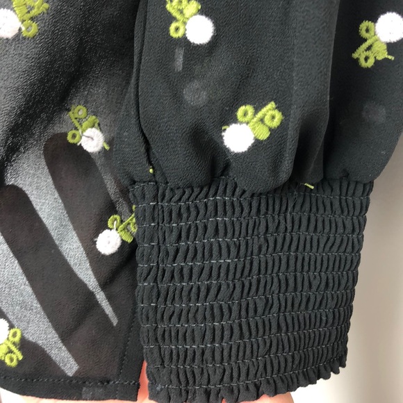 Cabi Black Embroidered Sheer Floral Smocked Neck Blouse Size XS - Picture 7 of 10